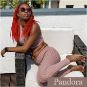 Model Pandora