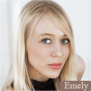 Model Emely