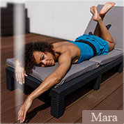 Model Mara