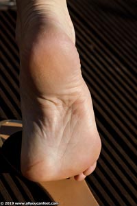 small preview pic number 35 from set 2547 showing Allyoucanfeet model Ariel