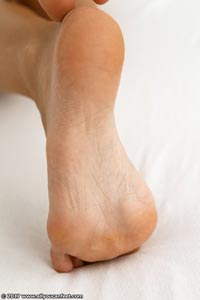 small preview pic number 48 from set 2566 showing Allyoucanfeet model Lauren