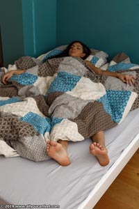 small preview pic number 1 from set 2576 showing Allyoucanfeet model Amy