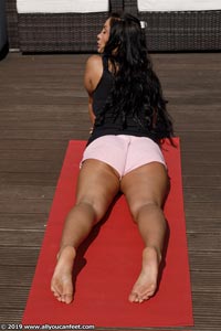 small preview pic number 62 from set 2670 showing Allyoucanfeet model Jenna