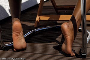 small preview pic number 47 from set 2786 showing Allyoucanfeet model Alicia