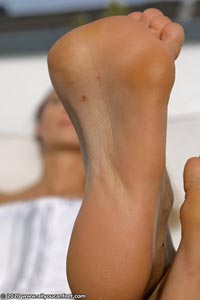 small preview pic number 138 from set 2837 showing Allyoucanfeet model Lajay