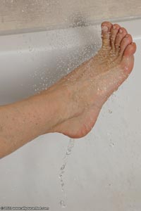 small preview pic number 94 from set 2862 showing Allyoucanfeet model Dini