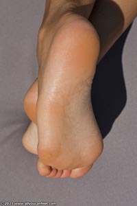 small preview pic number 89 from set 2900 showing Allyoucanfeet model Snooki