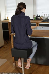small preview pic number 15 from set 2938 showing Allyoucanfeet model Lauren