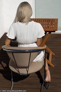 small preview pic number 22 from set 3005 showing Allyoucanfeet model Rosalie
