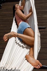small preview pic number 121 from set 3056 showing Allyoucanfeet model Jenna