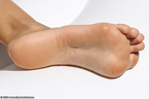 small preview pic number 104 from set 3079 showing Allyoucanfeet model Nancy