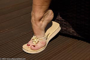 small preview pic number 16 from set 3108 showing Allyoucanfeet model Tanya