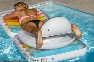 small preview pic number 68 from set 3151 showing Allyoucanfeet model Natalia