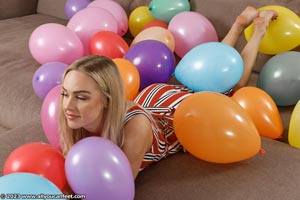 small preview pic number 116 from set 3157 showing Allyoucanfeet model Nori