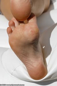 small preview pic number 76 from set 3164 showing Allyoucanfeet model Dona