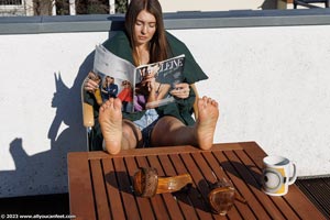 small preview pic number 94 from set 3185 showing Allyoucanfeet model Olifairy