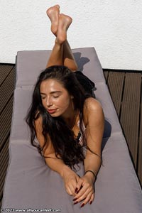 small preview pic number 72 from set 3215 showing Allyoucanfeet model Leo