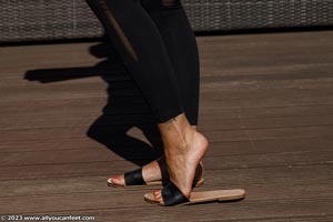 small preview pic number 2 from set 3216 showing Allyoucanfeet model Summer