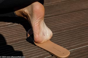 small preview pic number 88 from set 3216 showing Allyoucanfeet model Summer