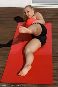 small preview pic number 130 from set 3226 showing Allyoucanfeet model Grace