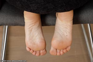 small preview pic number 85 from set 3267 showing Allyoucanfeet model Kissi