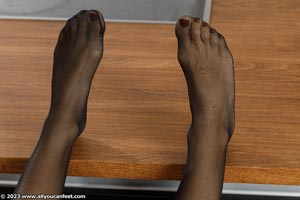 small preview pic number 18 from set 3274 showing Allyoucanfeet model Moody