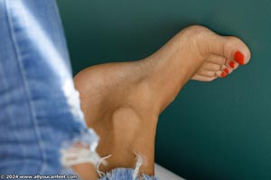 small preview pic number 50 from set 3307 showing Allyoucanfeet model Britney