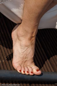 small preview pic number 202 from set 3403 showing Allyoucanfeet model Gina