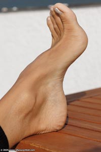 small preview pic number 80 from set 3412 showing Allyoucanfeet model Naya