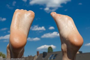 small preview pic number 74 from set 3427 showing Allyoucanfeet model Becky