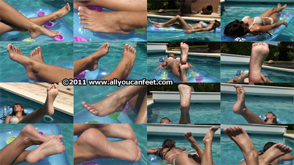 medium preview pic from set 1049 showing Allyoucanfeet model Lina