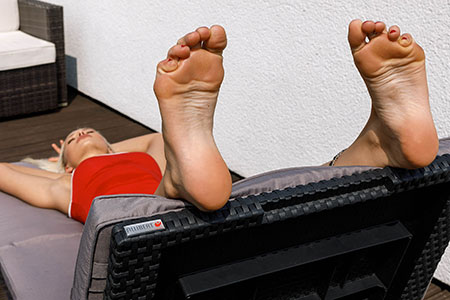 small preview pic number 6 from set 3373 showing Allyoucanfeet model Anastasia