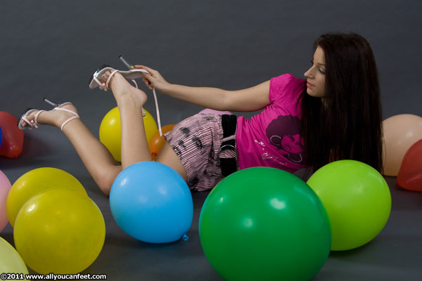 bigger preview pic from set 598